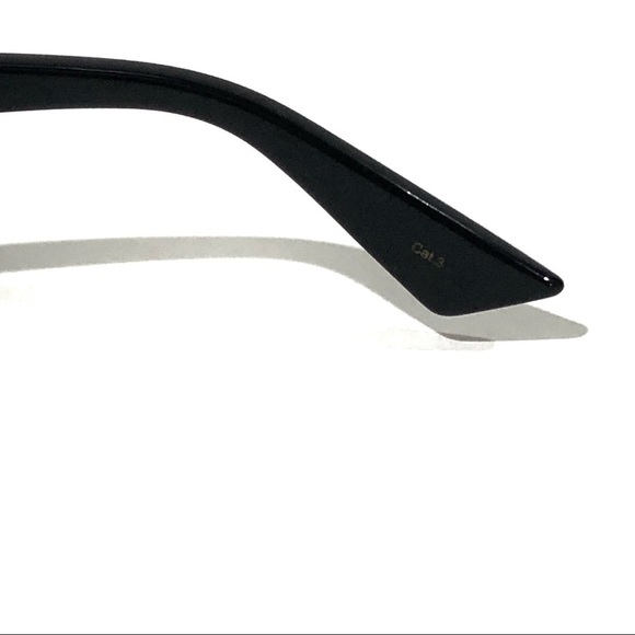 New & Authentic Gucci Round Oversized Lens Black GG023S Sunglasses main image 13